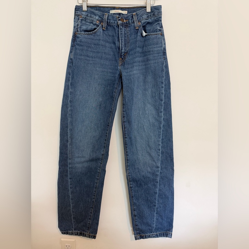 Levi's Women's Straight Leg Blue Jeans